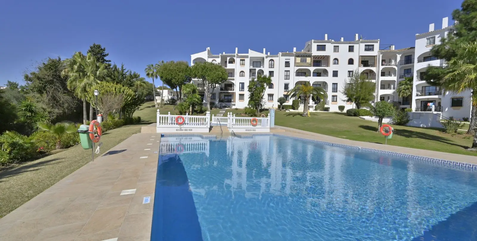 Sale of penthouse in Riviera del Sol 23