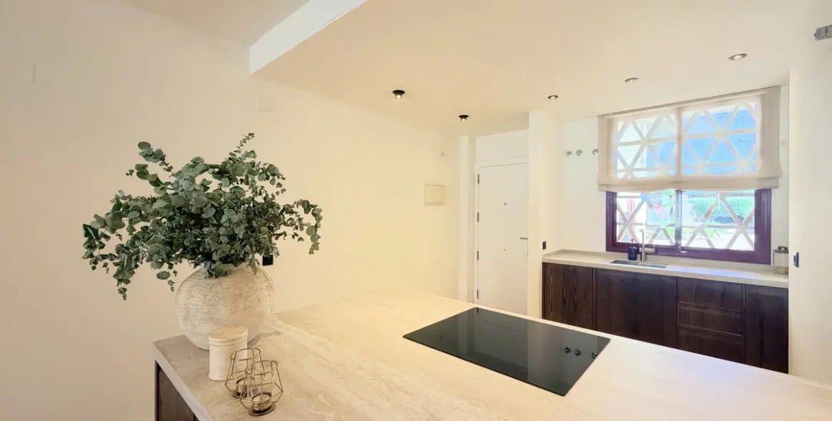 Продажа апартаментов на первом этаже в Casares Playa 20