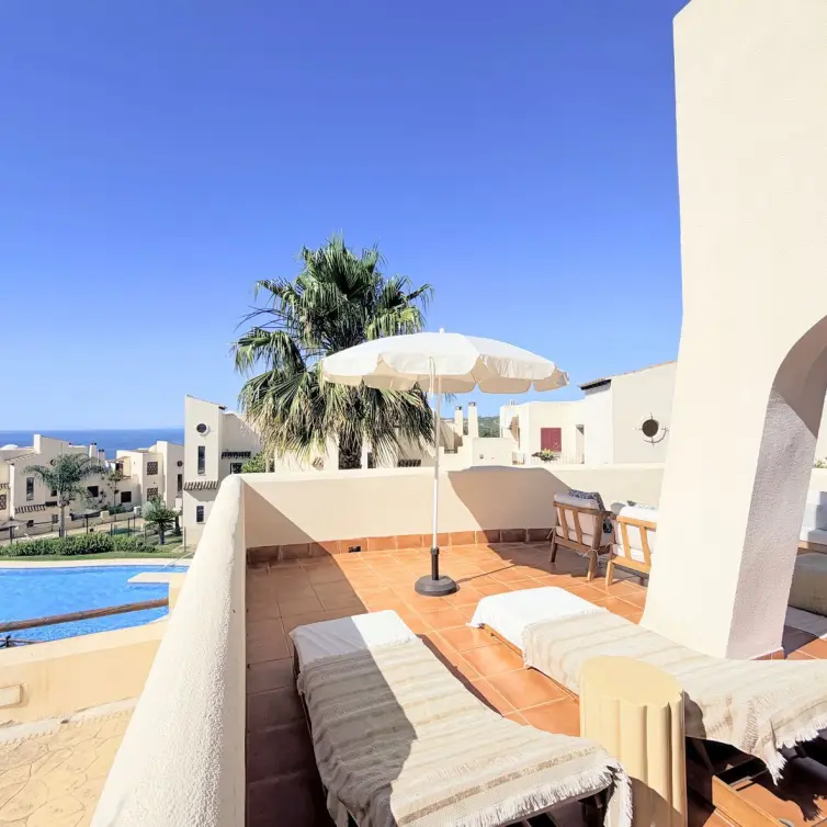Продажа апартаментов на первом этаже в Casares Playa