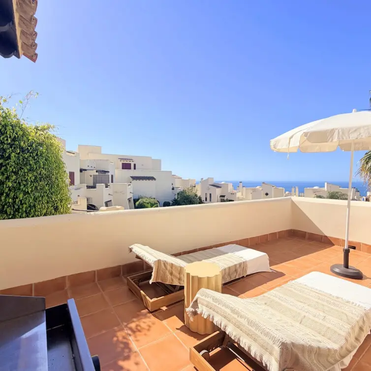 Продажа апартаментов на первом этаже в Casares Playa