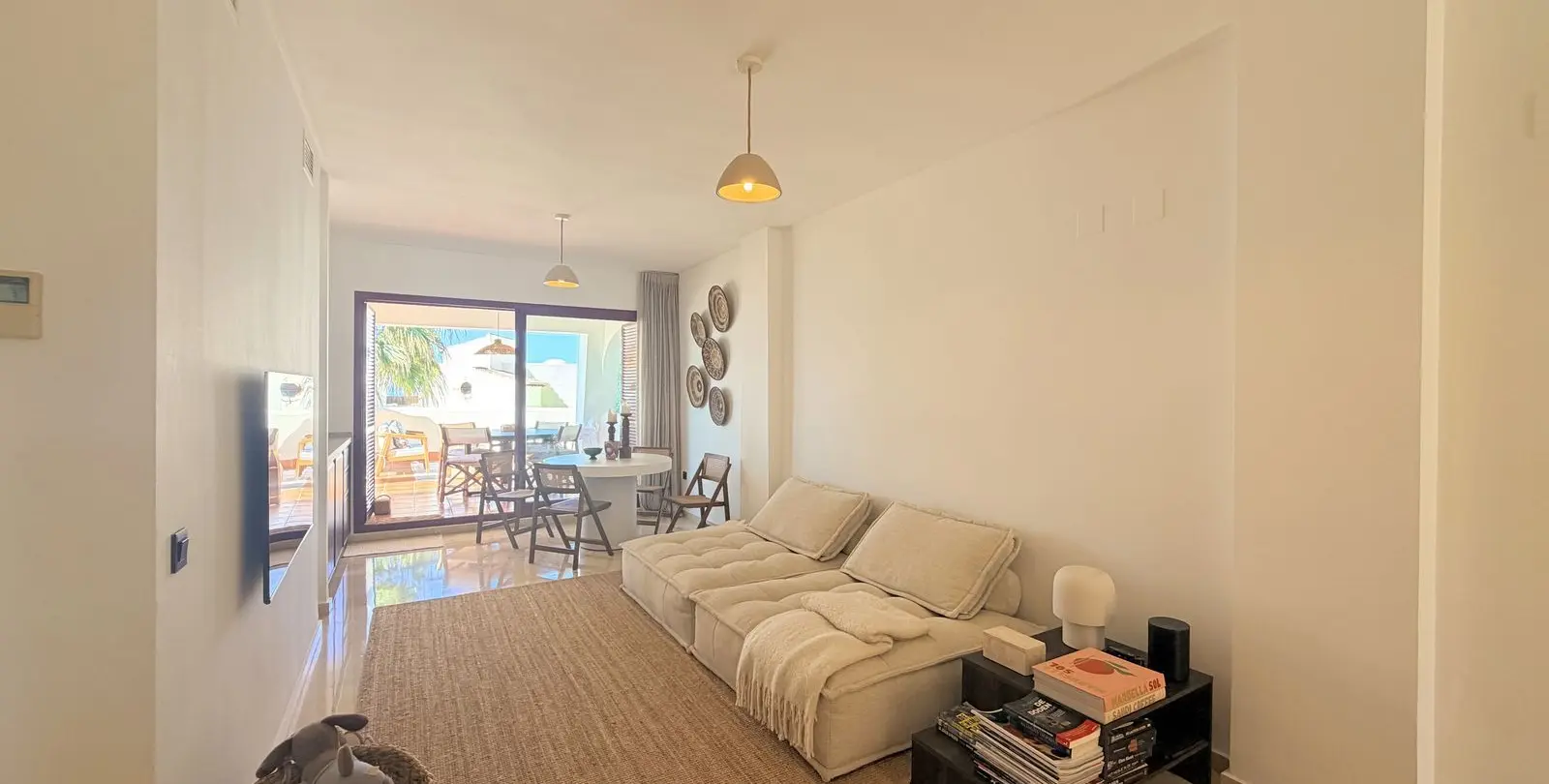 Продажа апартаментов на первом этаже в Casares Playa 12
