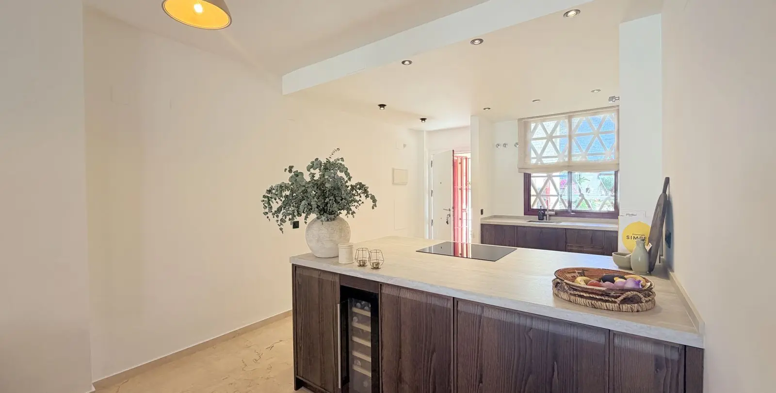 Продажа апартаментов на первом этаже в Casares Playa 17