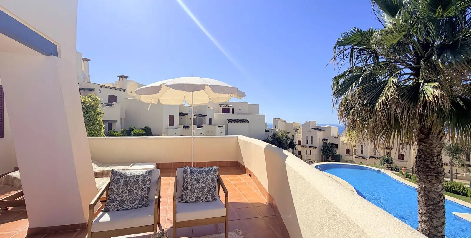Продажа апартаментов на первом этаже в Casares Playa 24