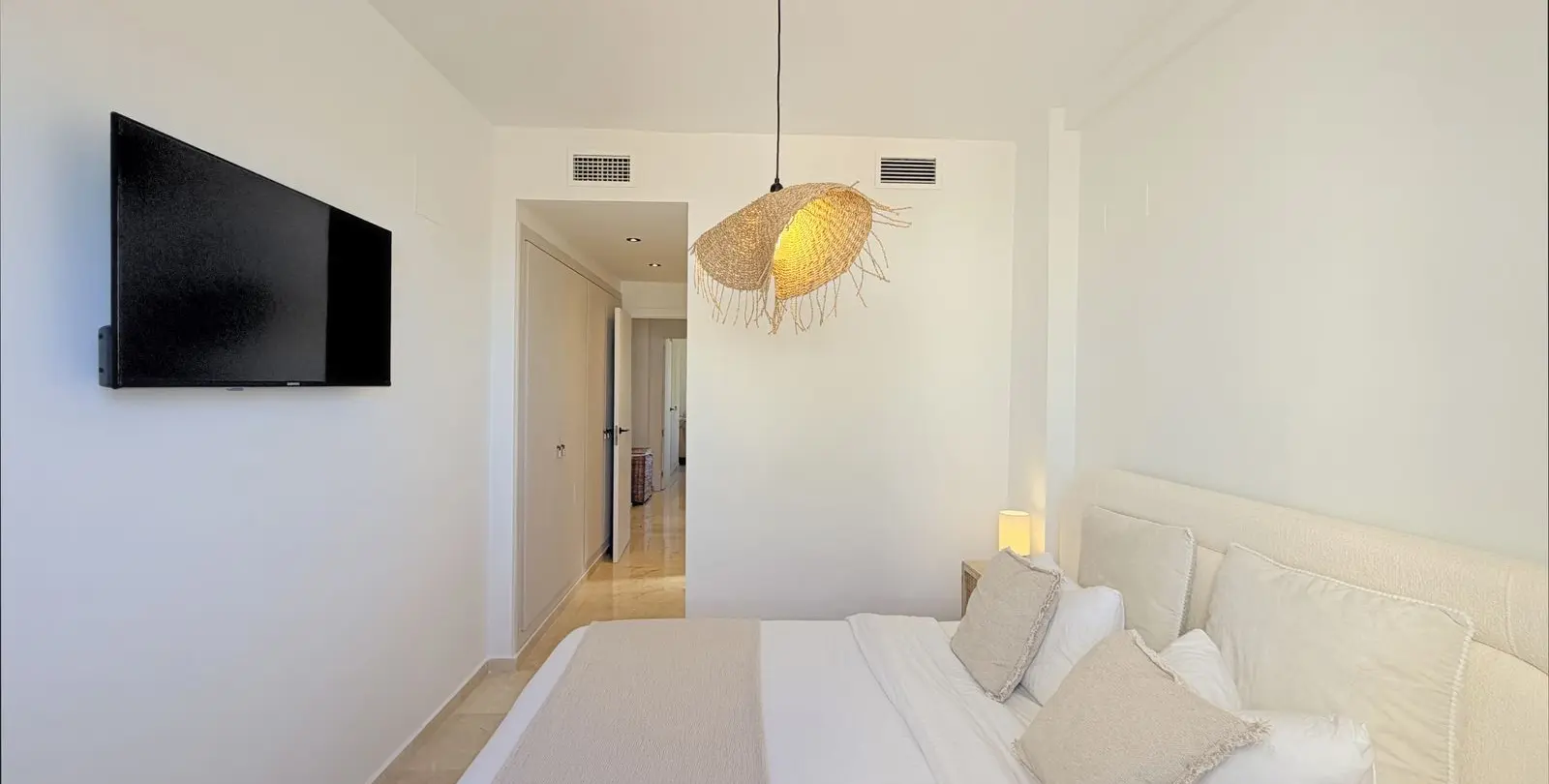 Продажа апартаментов на первом этаже в Casares Playa 29