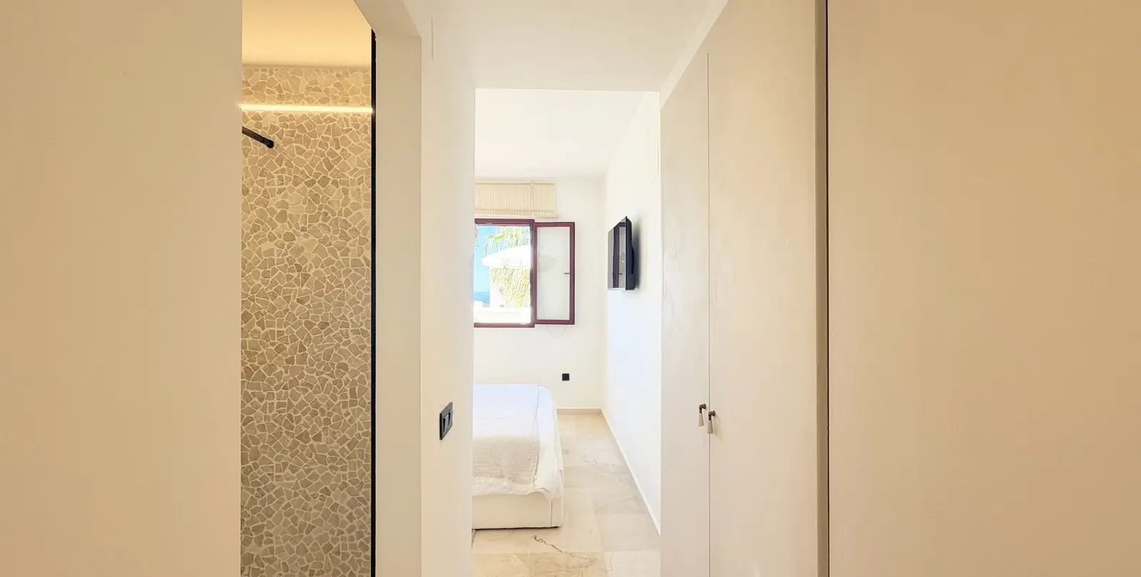 Продажа апартаментов на первом этаже в Casares Playa 30