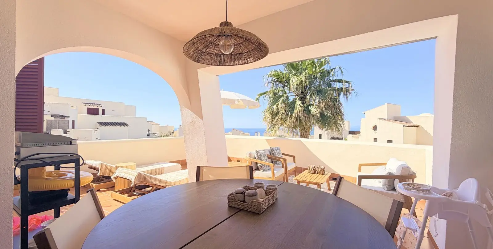 Продажа апартаментов на первом этаже в Casares Playa 42