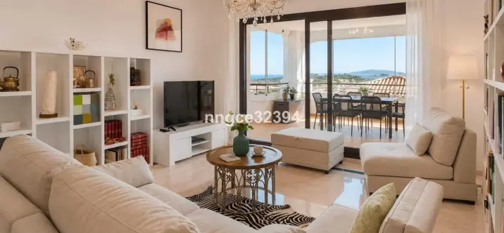 Sale of middle floor apartment in Casares 0