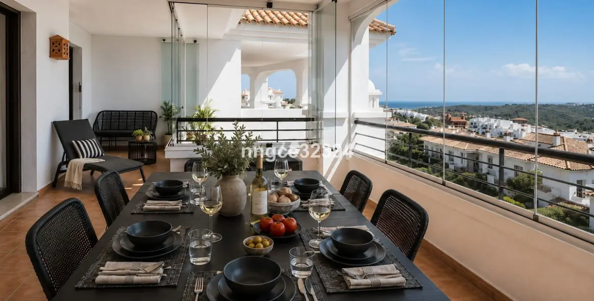 Sale of middle floor apartment in Casares 3