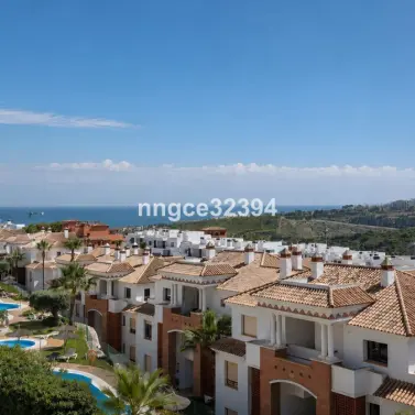 Sale of middle floor apartment in Casares