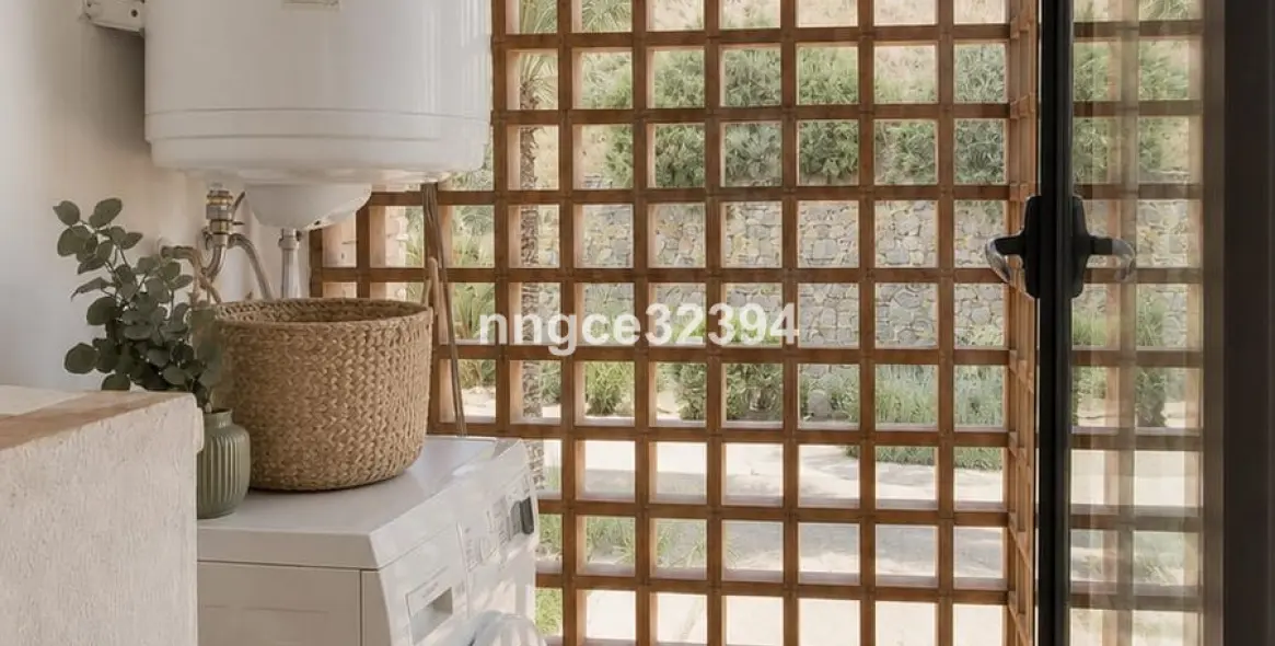 Sale of middle floor apartment in Casares 34