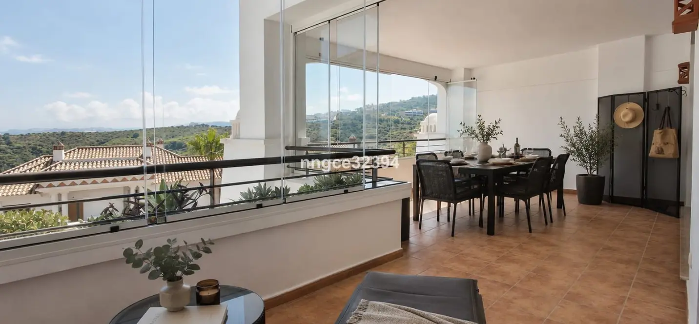 Продажа апартаментов на среднем этаже в Casares 3