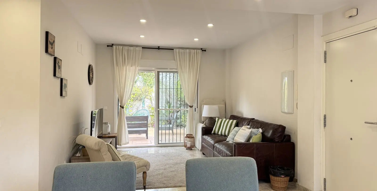 Venta de apartamento en planta baja en Nueva Andalucía 3