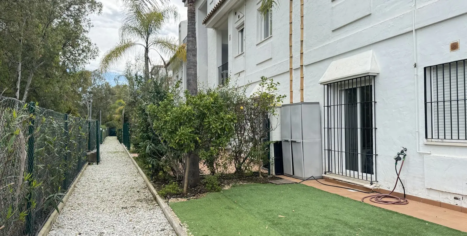Venta de apartamento en planta baja en Nueva Andalucía 10