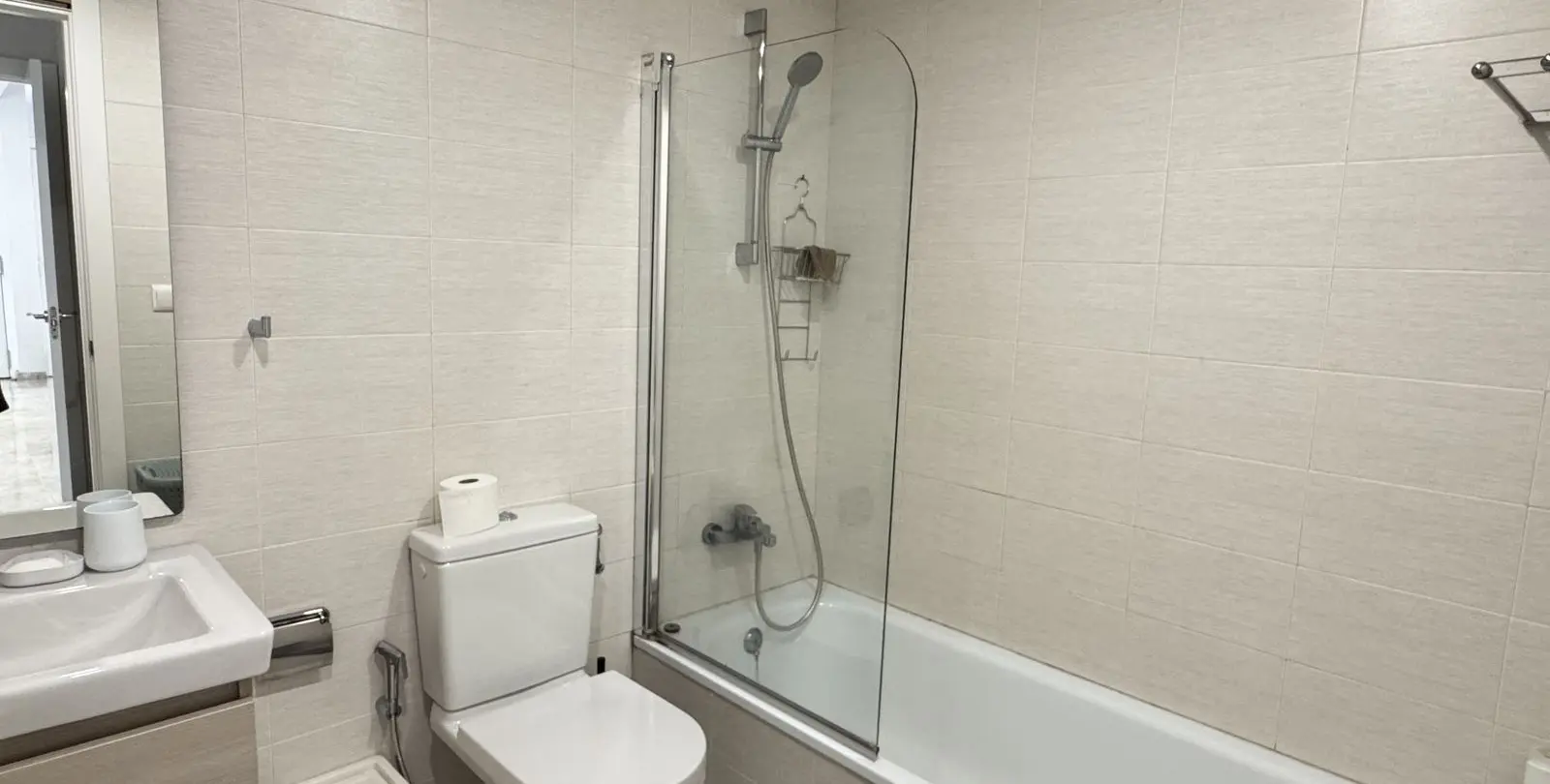 Venta de apartamento en planta baja en Nueva Andalucía 14