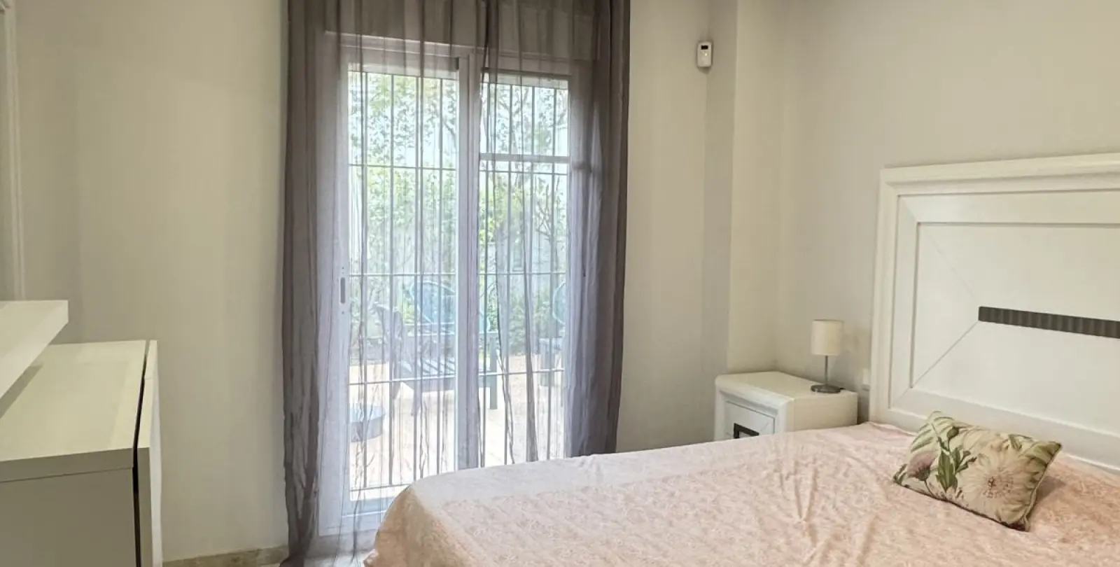 Venta de apartamento en planta baja en Nueva Andalucía 17