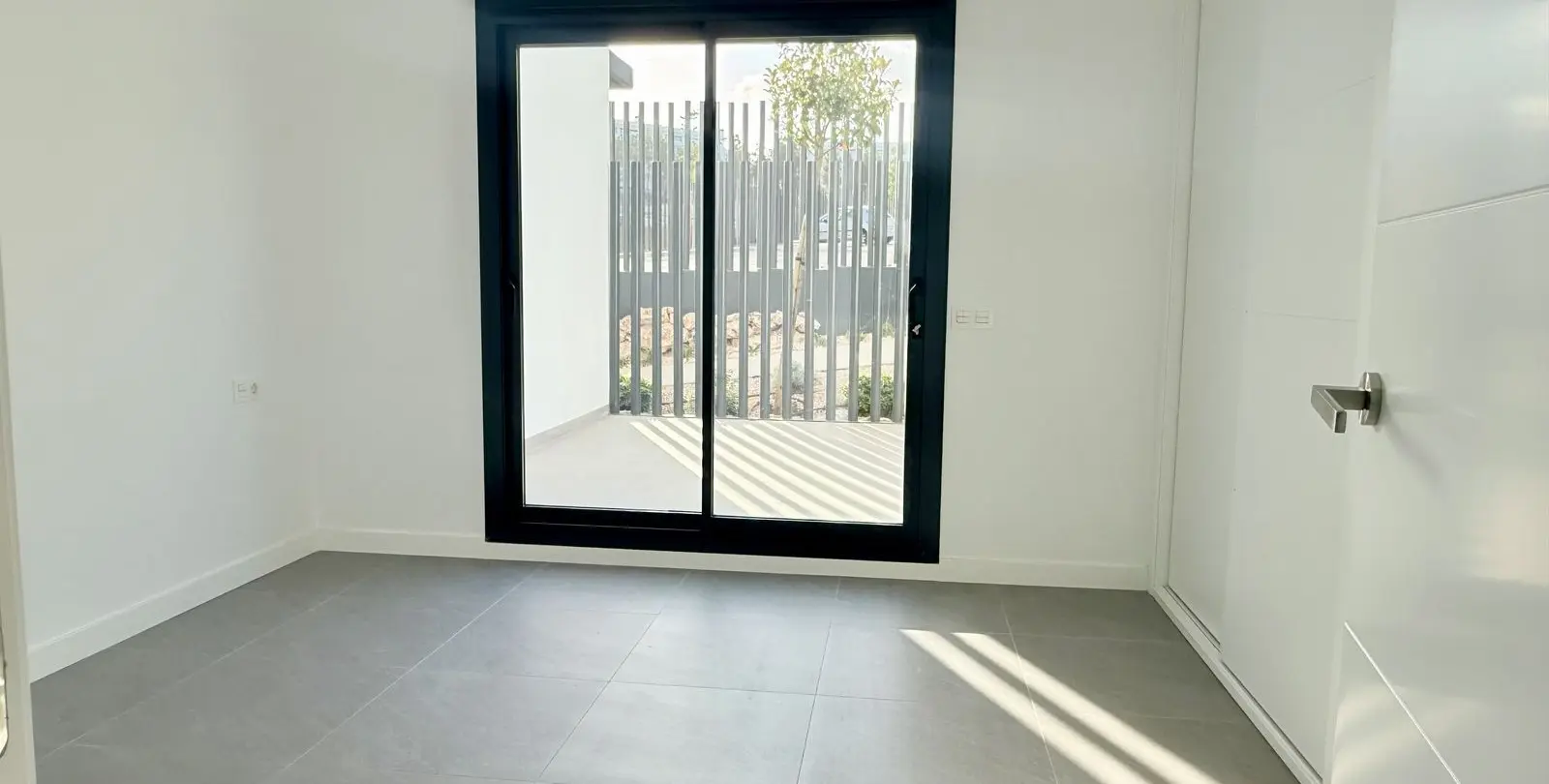 Venta de apartamento en planta baja en El Chaparral 10