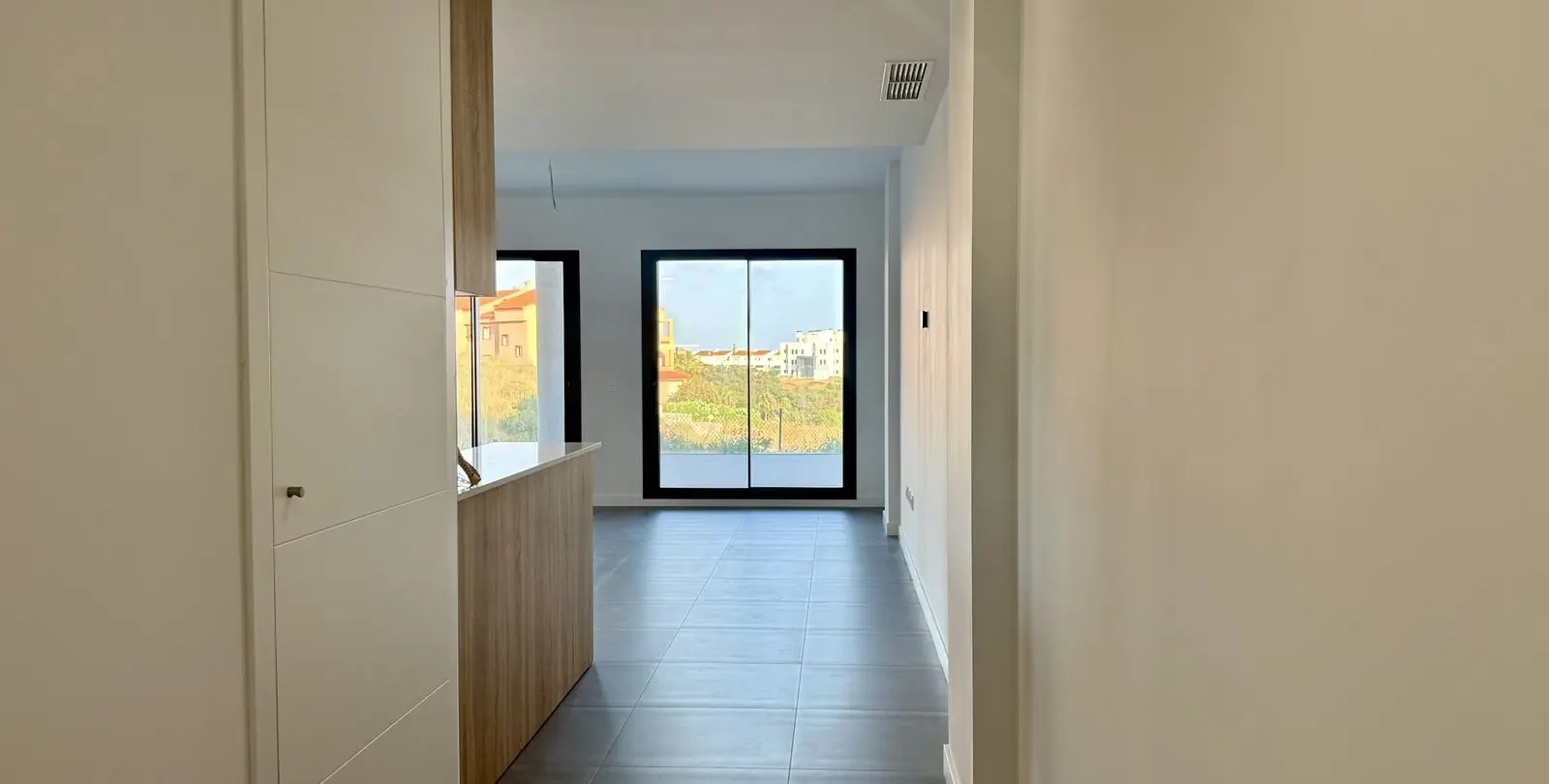 Venta de apartamento en planta baja en El Chaparral 12