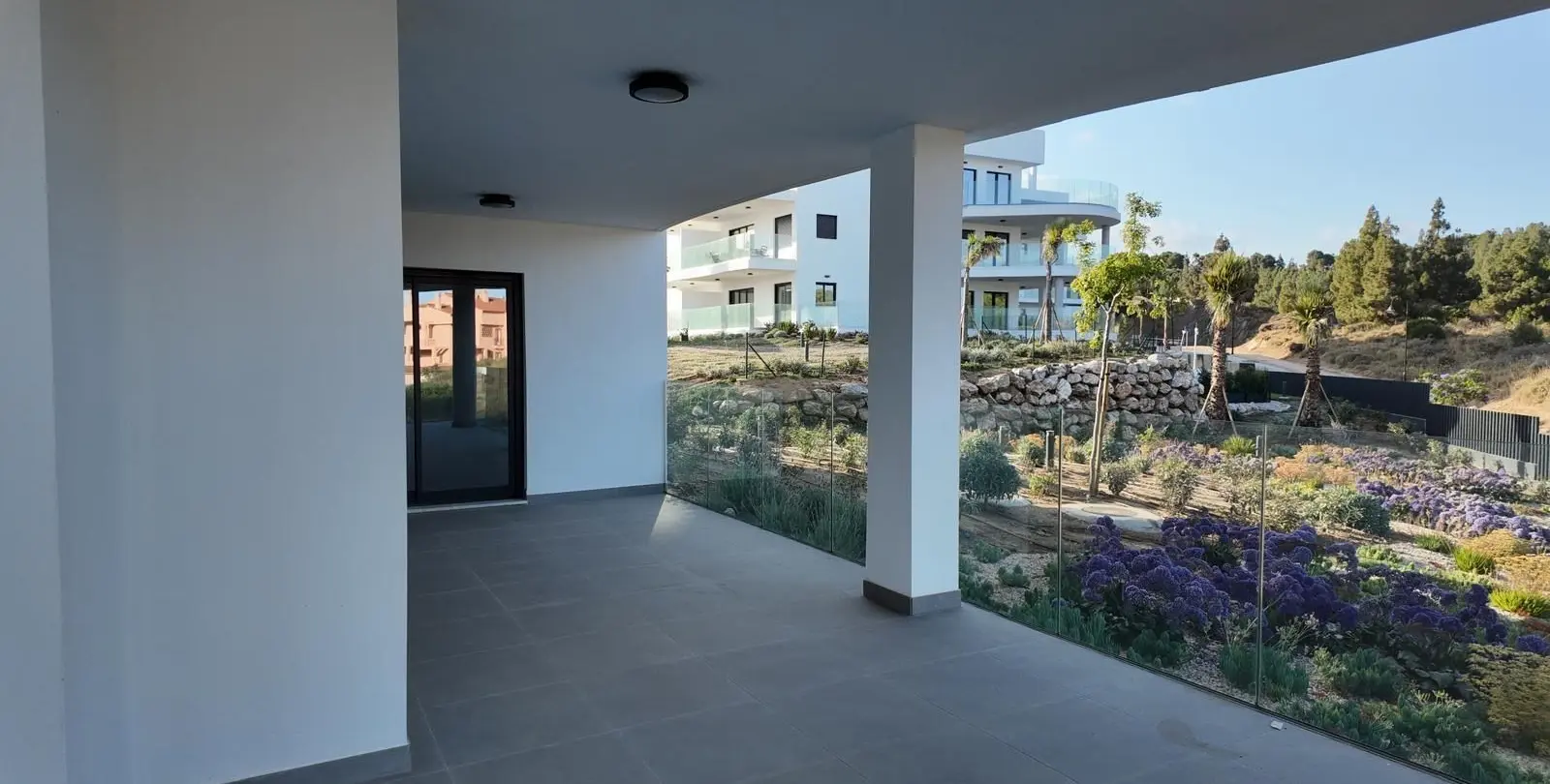 Venta de apartamento en planta baja en El Chaparral 15