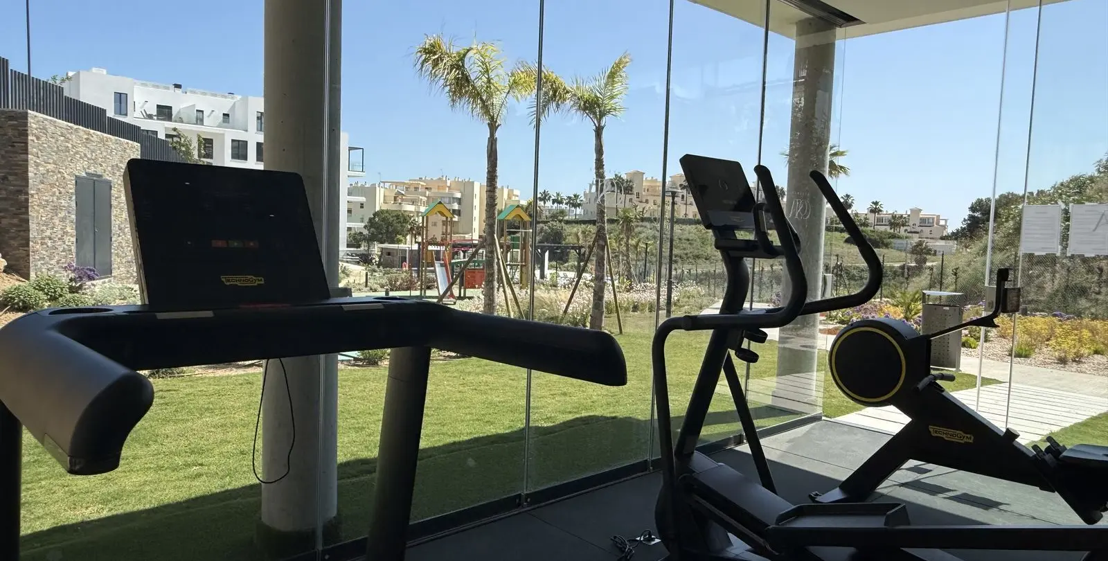 Venta de apartamento en planta baja en El Chaparral 21