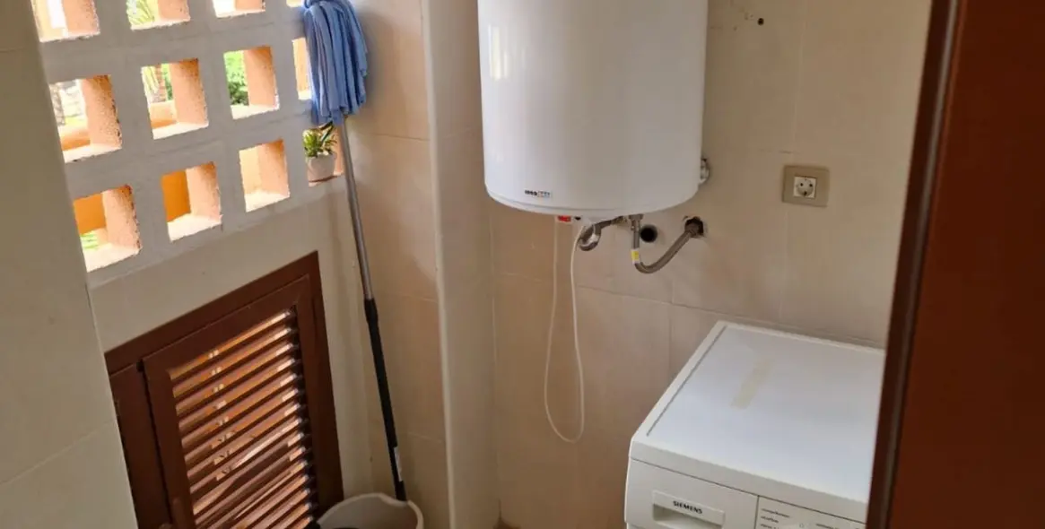 Venta de apartamento en planta media en Benahavís 7