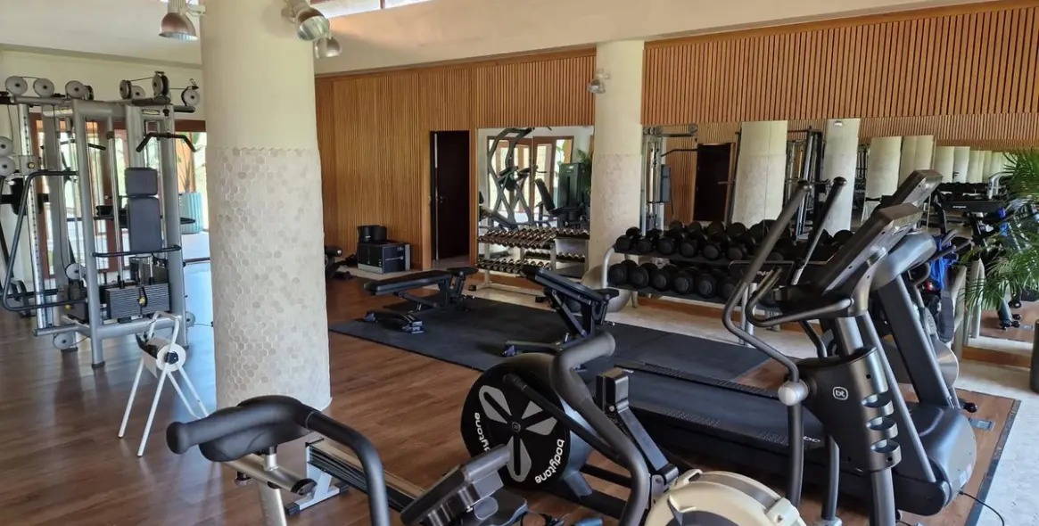 Venta de apartamento en planta media en Benahavís 24