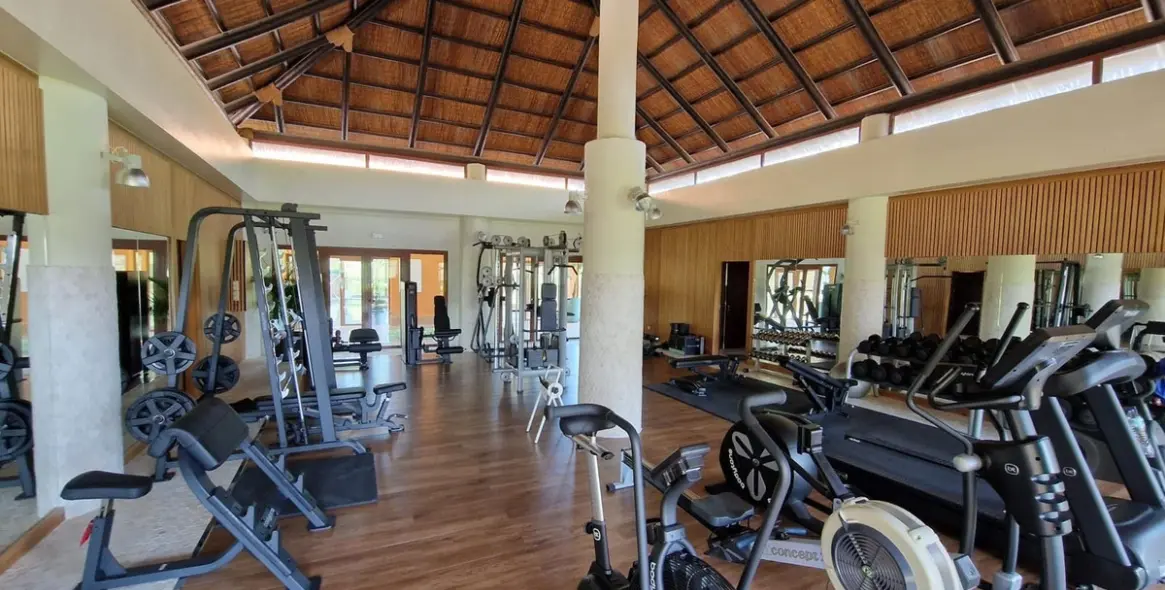 Venta de apartamento en planta media en Benahavís 27