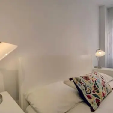 Sale of middle floor apartment in Marbella