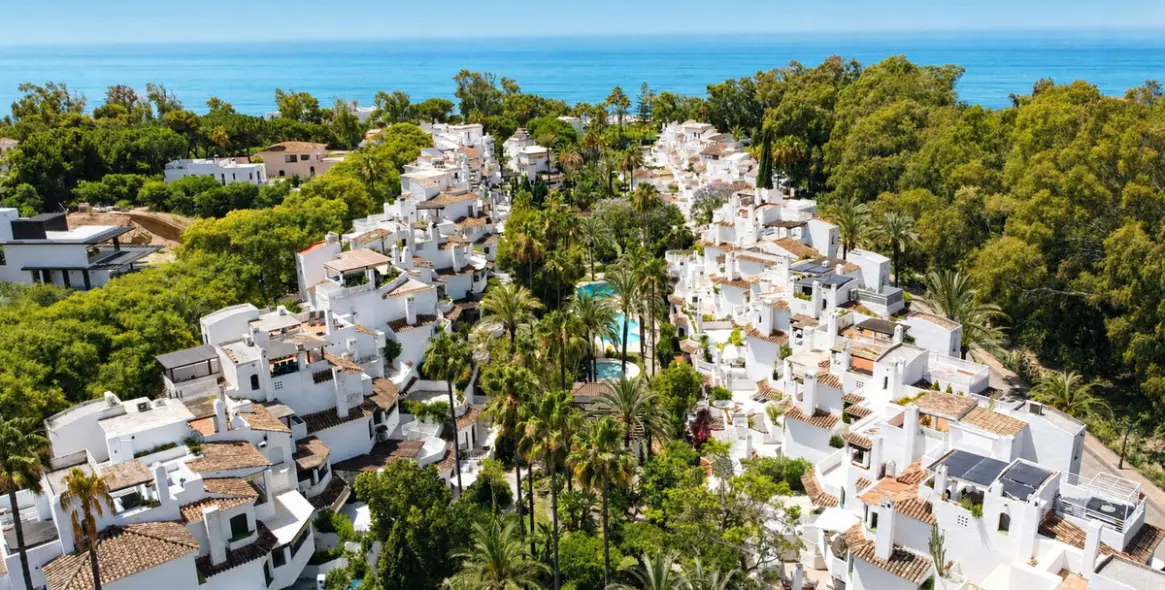 Продажа апартаментов на первом этаже в Elviria 1