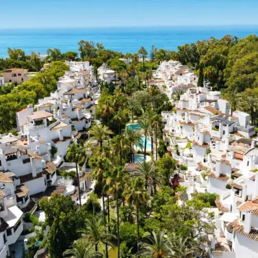 Продажа апартаментов на первом этаже в Elviria