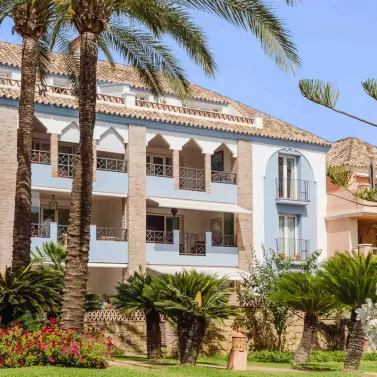 Sale of middle floor apartment in Casares
