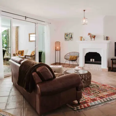 Sale of middle floor apartment in Casares