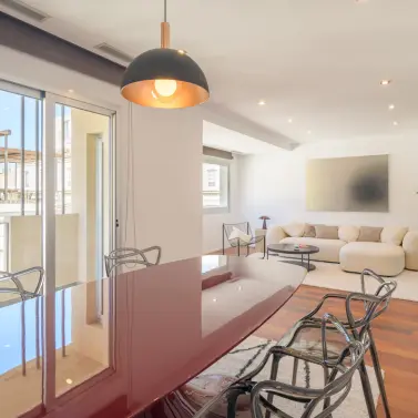 Sale of middle floor apartment in Centro Histórico