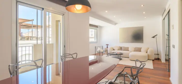 Sale of middle floor apartment in Centro Histórico 1