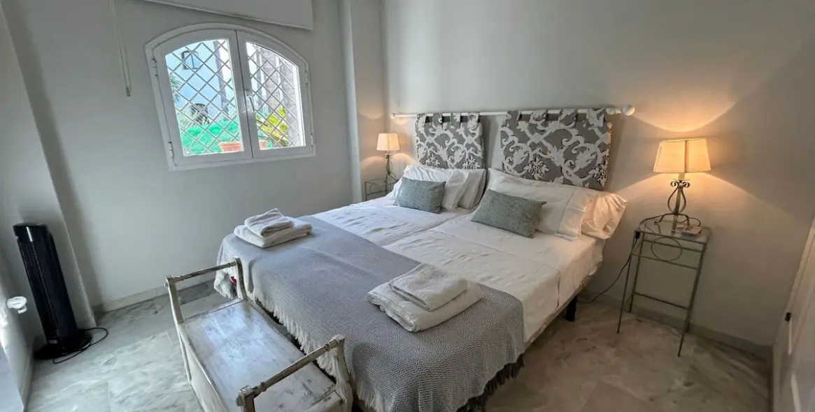 Venta de apartamento en planta media en Marbella 15