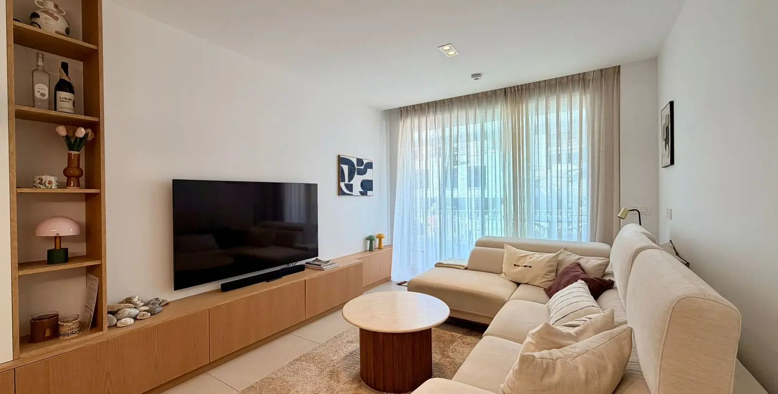 Venta de apartamento en planta media en Elviria 3