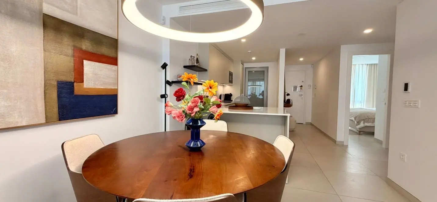 Venta de apartamento en planta media en Elviria 4