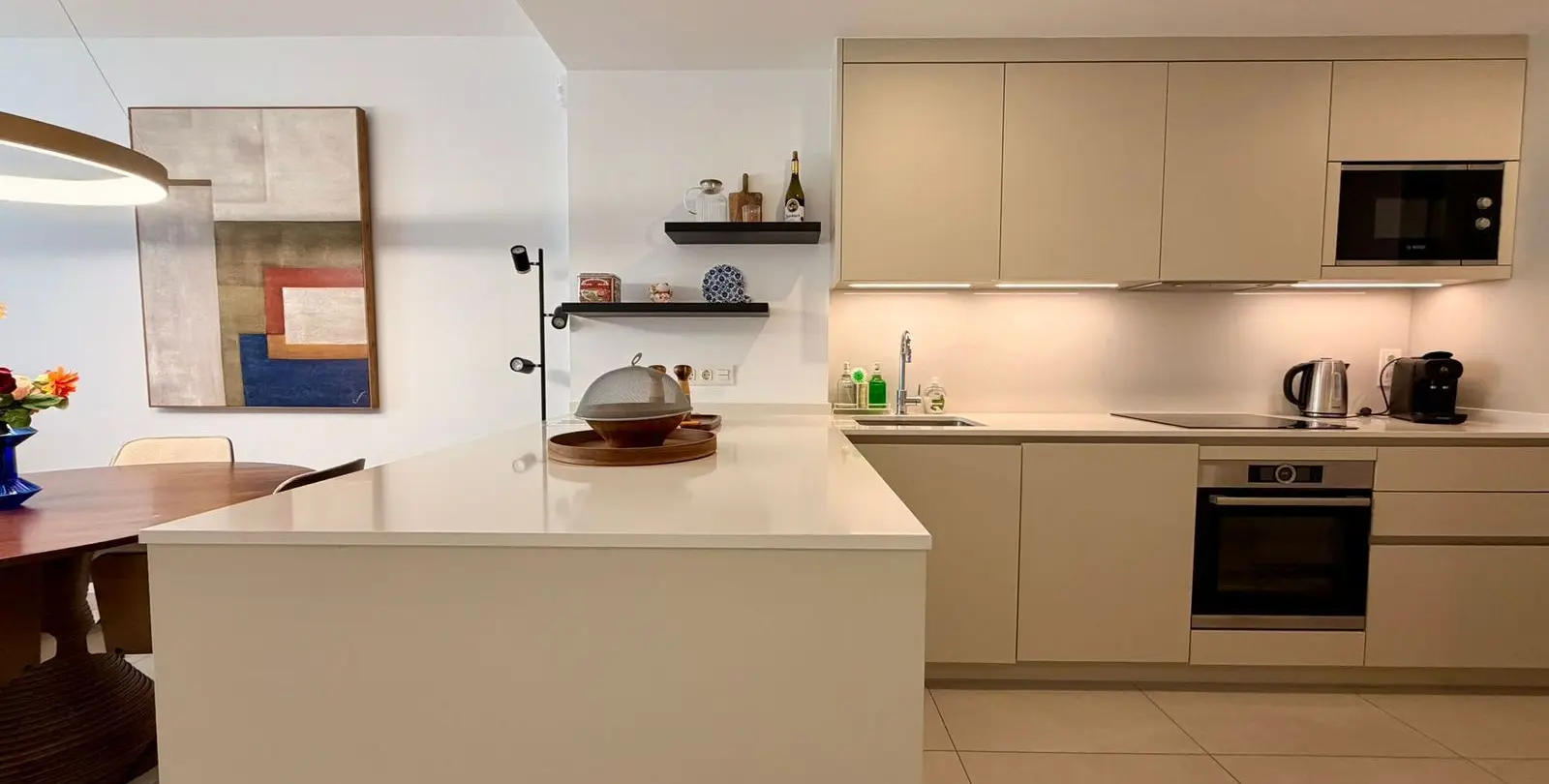 Venta de apartamento en planta media en Elviria 9