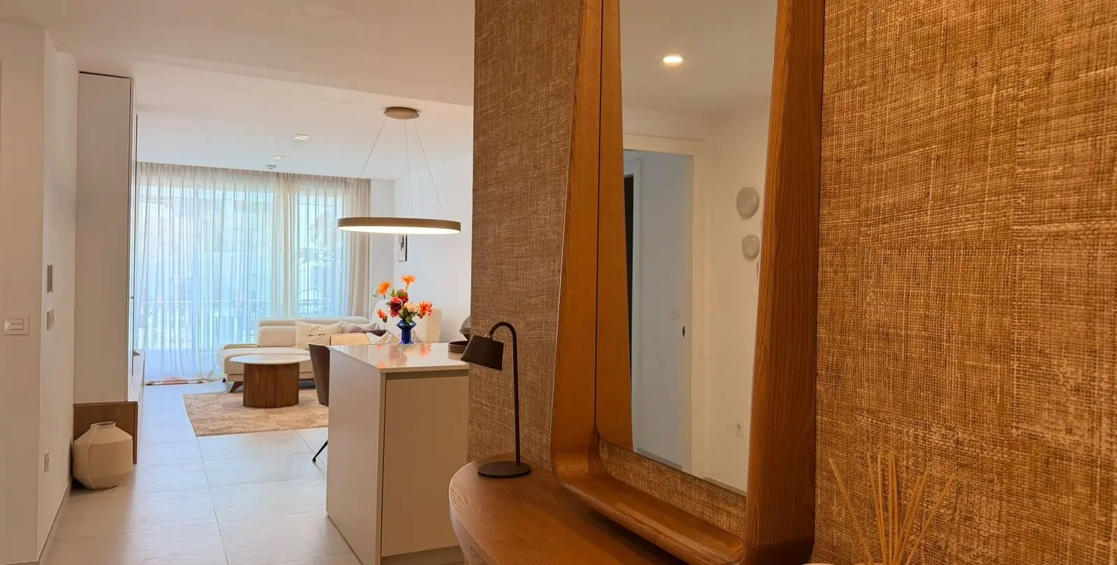 Venta de apartamento en planta media en Elviria 18