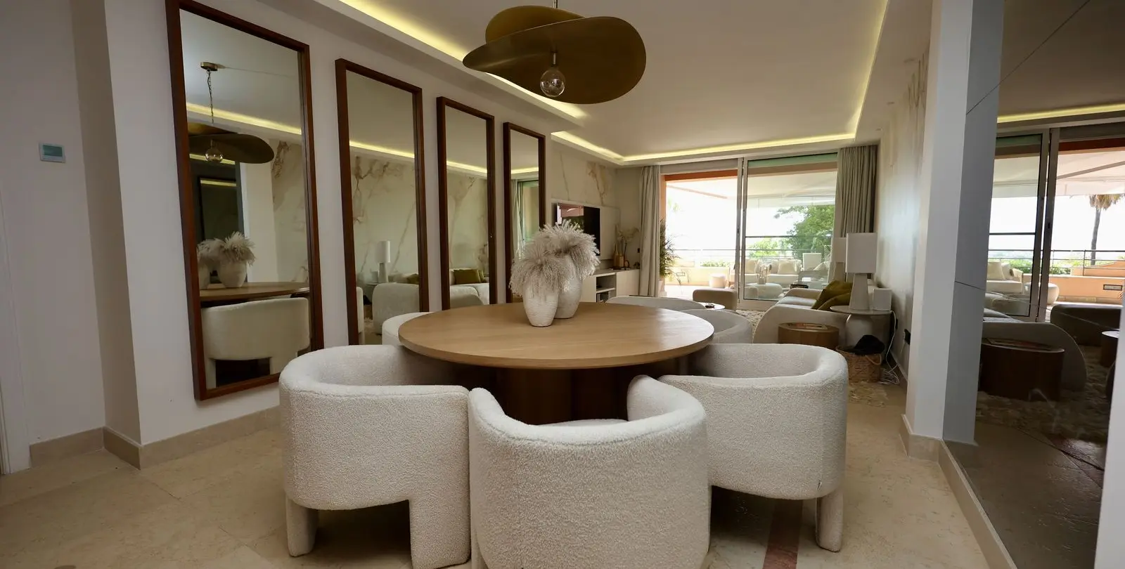Venta de apartamento en planta media en Nueva Andalucía 15