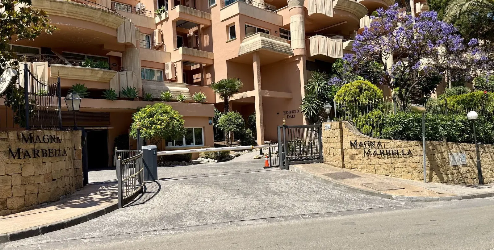 Venta de apartamento en planta media en Nueva Andalucía 30
