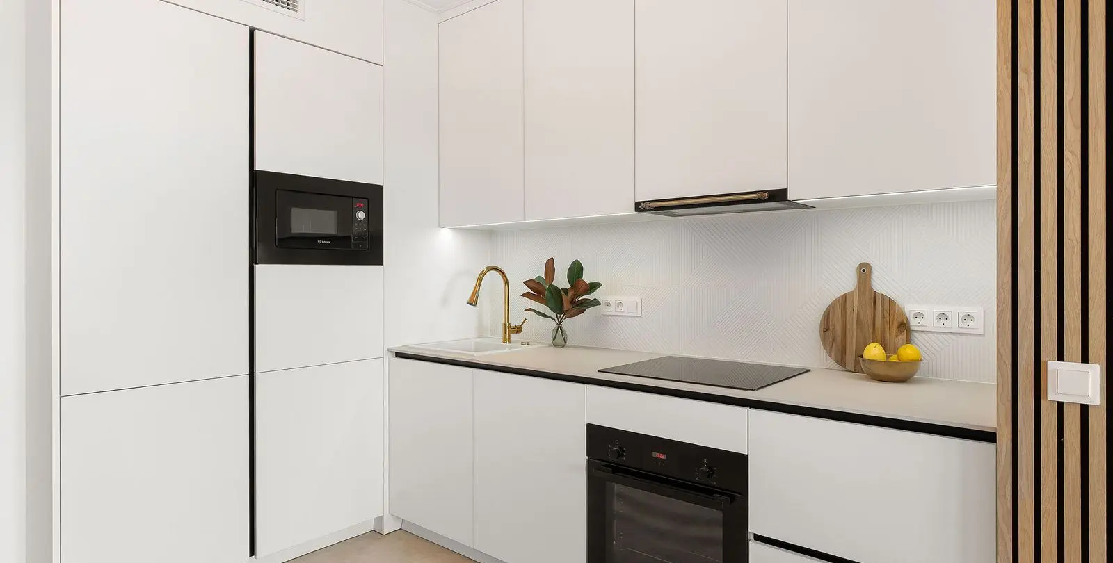 Sale of middle floor apartment in Nueva Andalucía 8