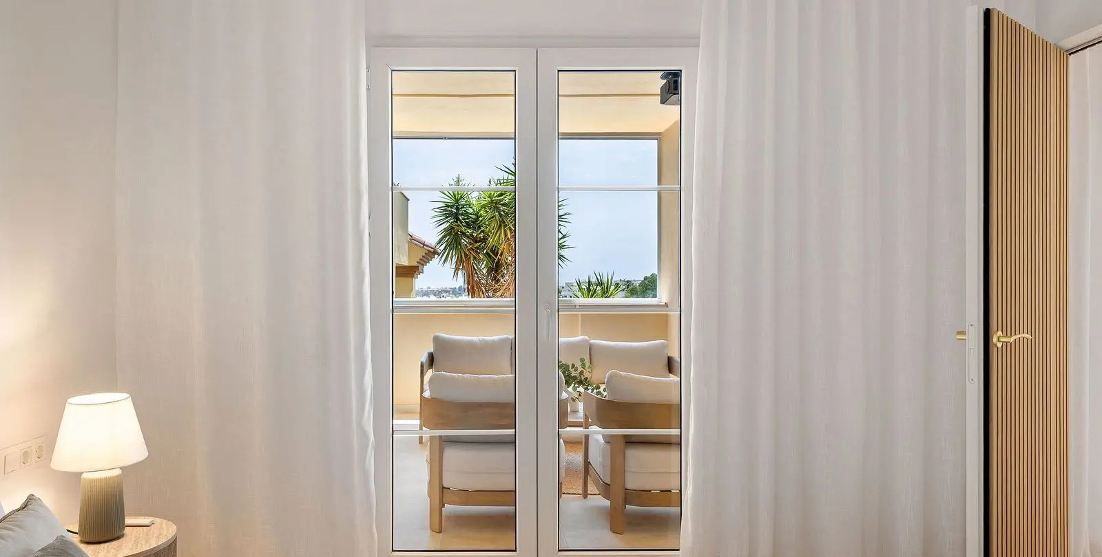 Sale of middle floor apartment in Nueva Andalucía 20