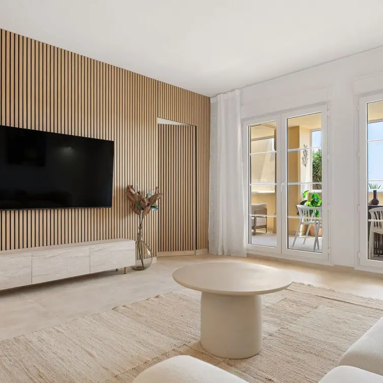 Venta de apartamento en planta media en Nueva Andalucía