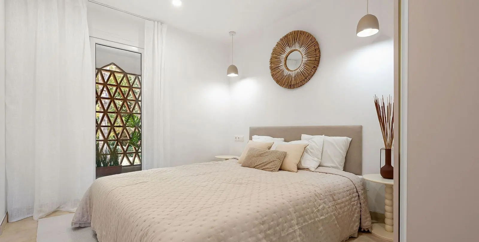 Venta de apartamento en planta media en Nueva Andalucía 12