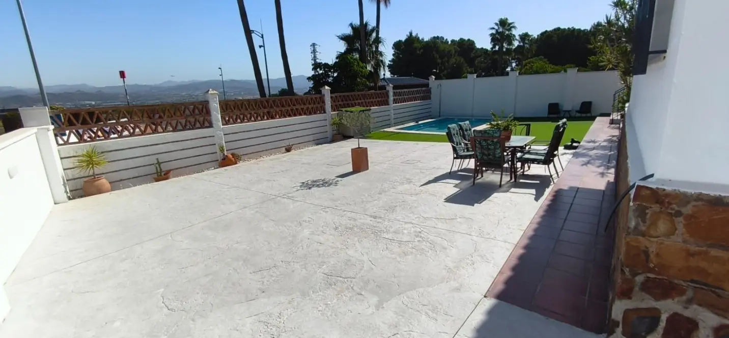 Sale of detached villa in Alhaurín de la Torre 2