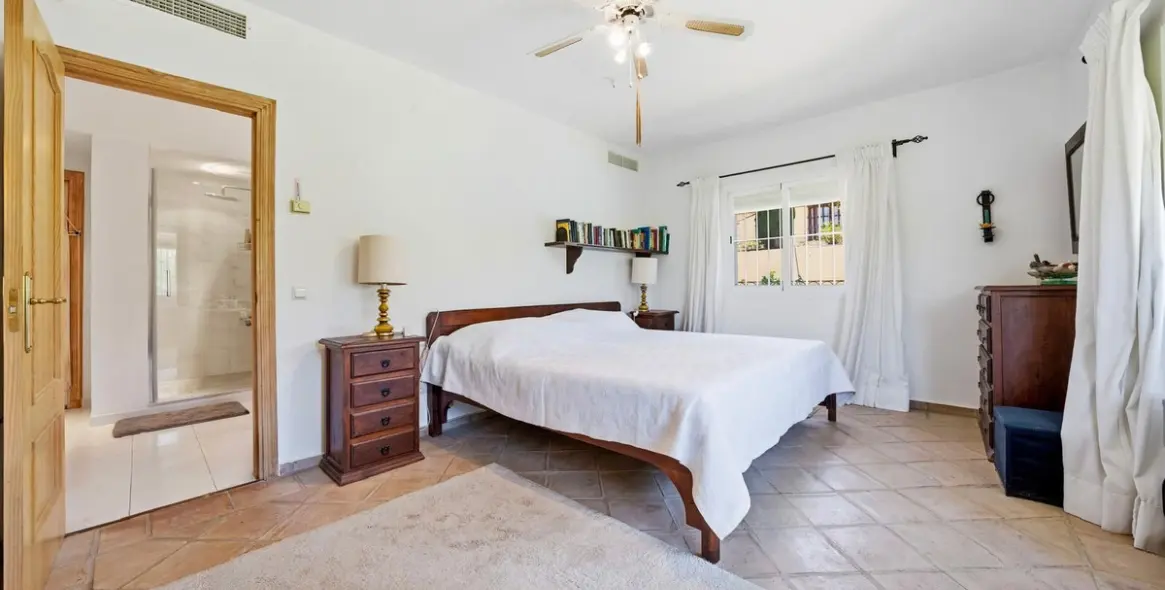 Venta de villa independiente en Benahavís 26