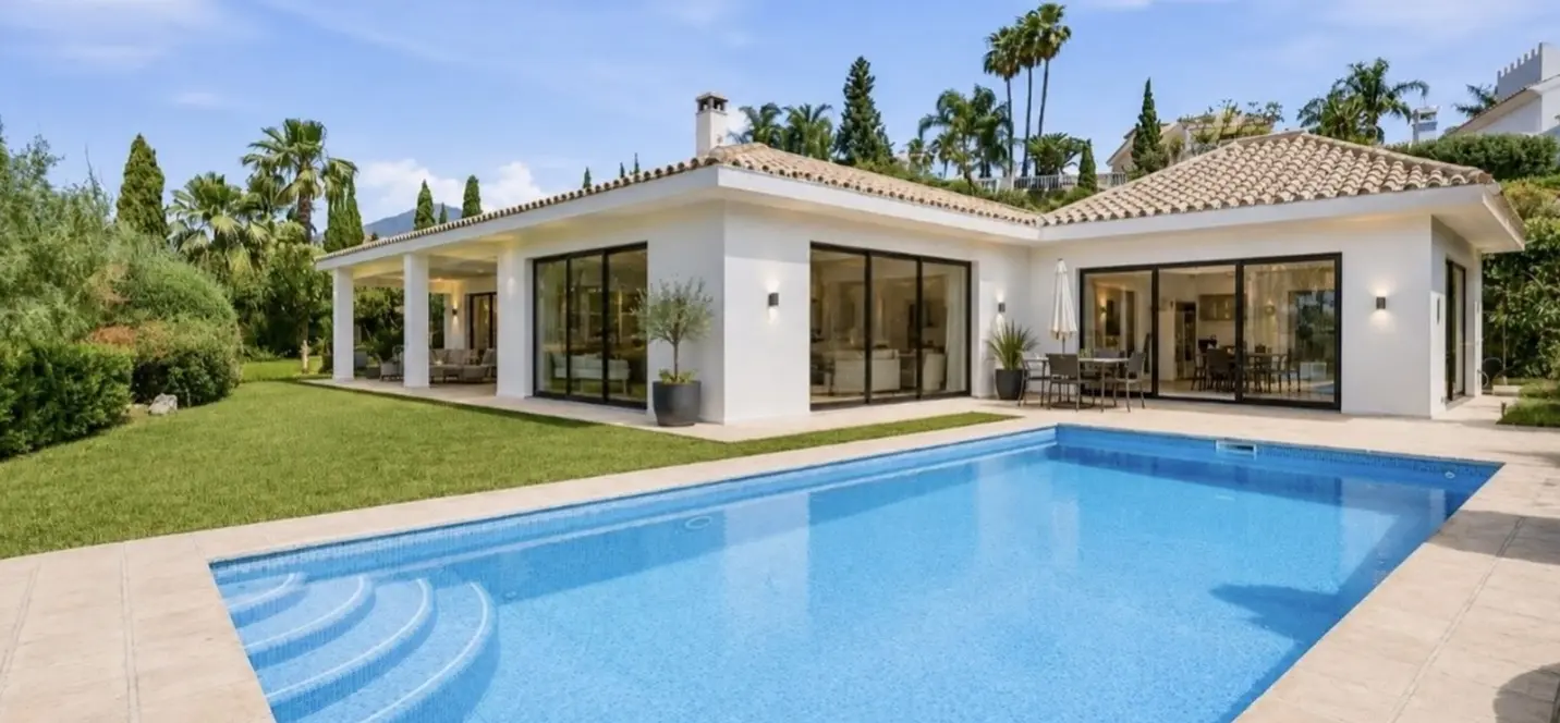Sale of detached villa in Benahavís 1