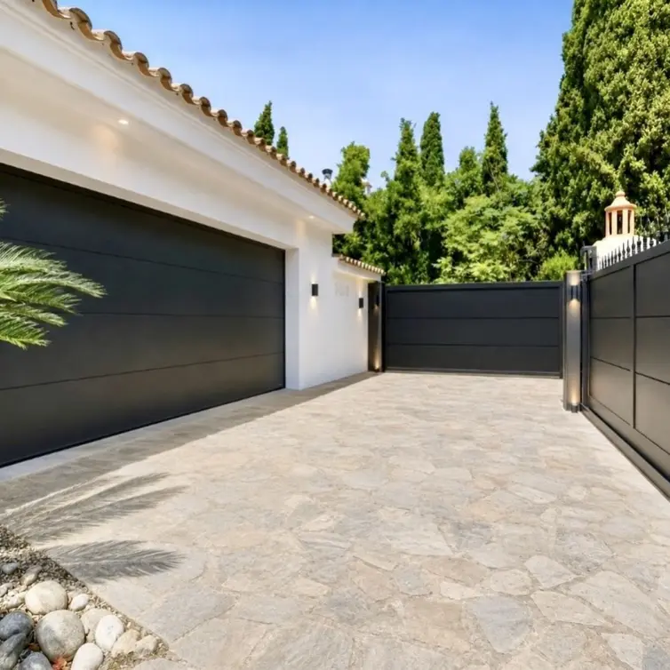 Sale of detached villa in Benahavís