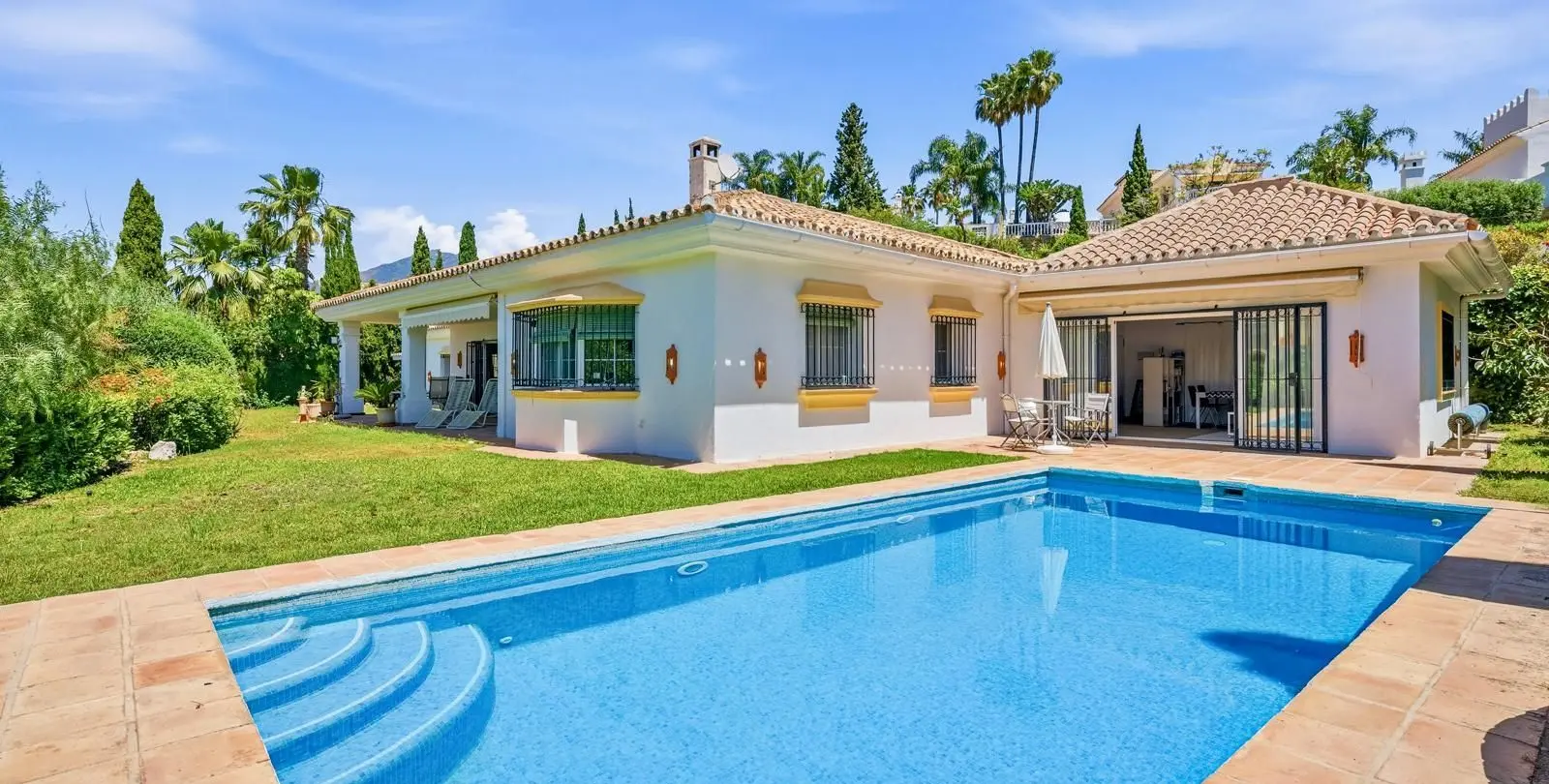 Sale of detached villa in Benahavís 8