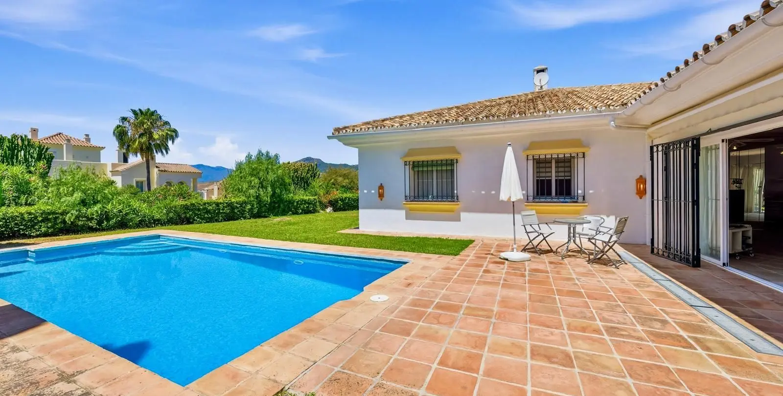 Sale of detached villa in Benahavís 12